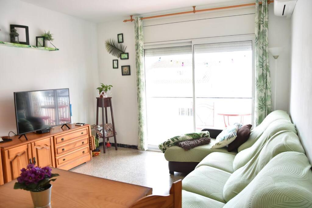Ferienwohnung Piso Centrico For4 Cerca Barcelona La Casa De Sonia Vilanova i la Geltrú Exterior foto